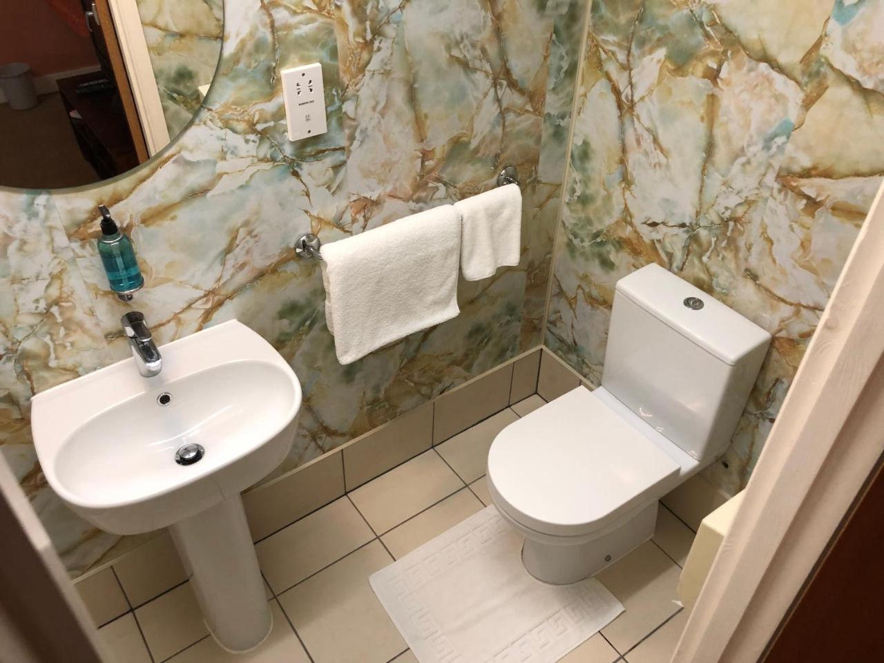 Hotel Grove End Watford  Zewnętrze zdjęcie