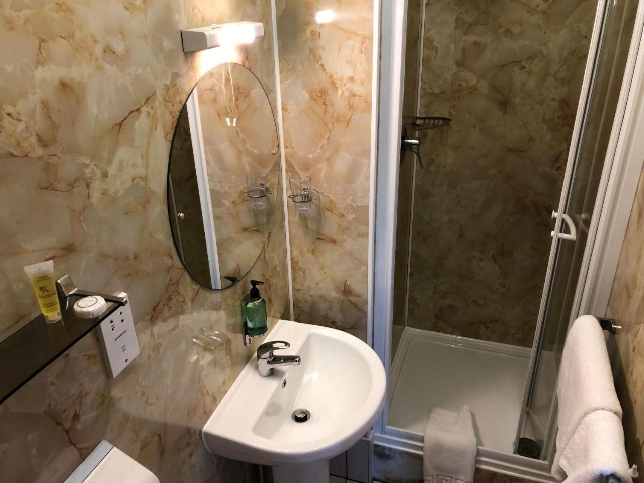 Hotel Grove End Watford  Zewnętrze zdjęcie